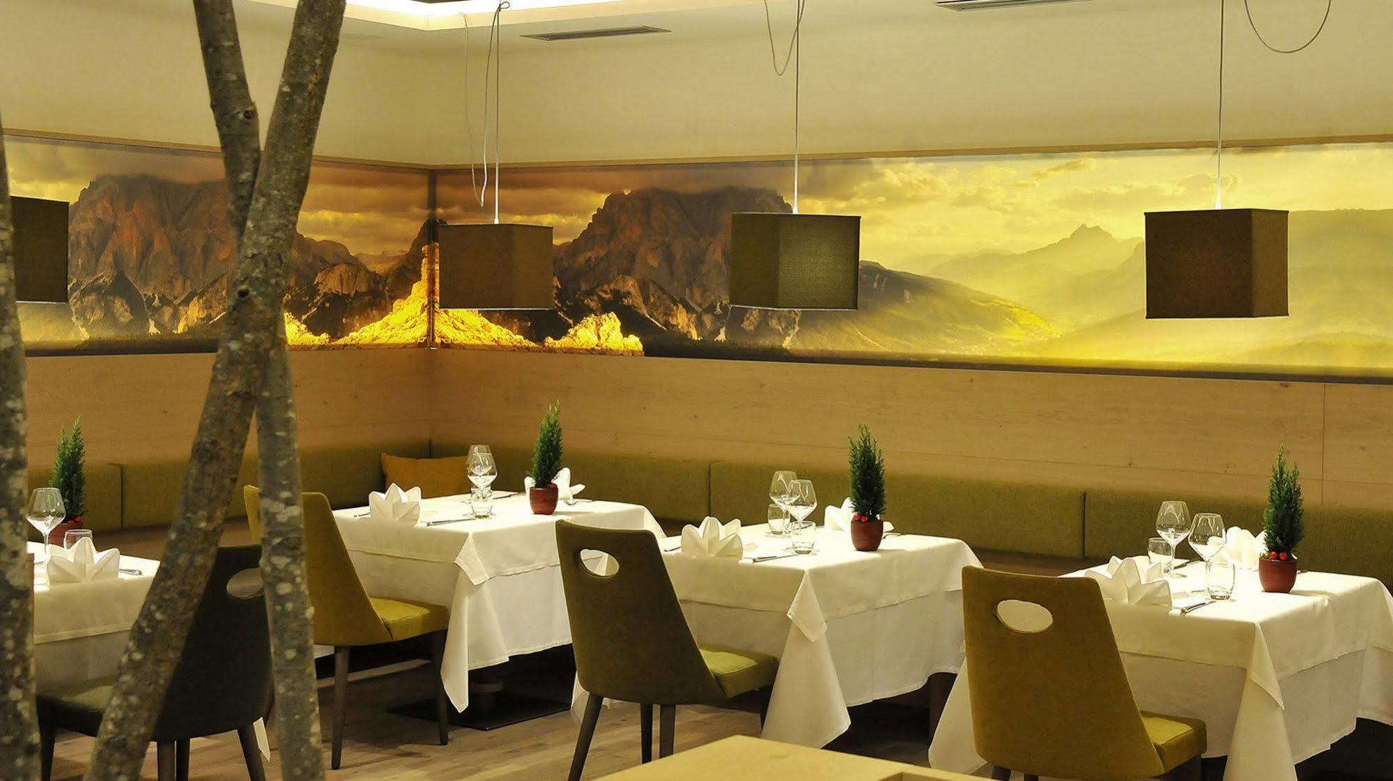 Hotel Diamant San Cassiano  Exterior foto